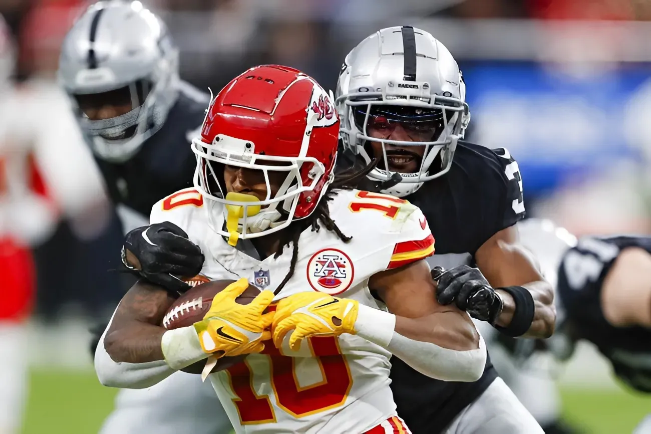 Antonio Pierce’s decision-making lets Raiders down in narrow loss to Chiefs