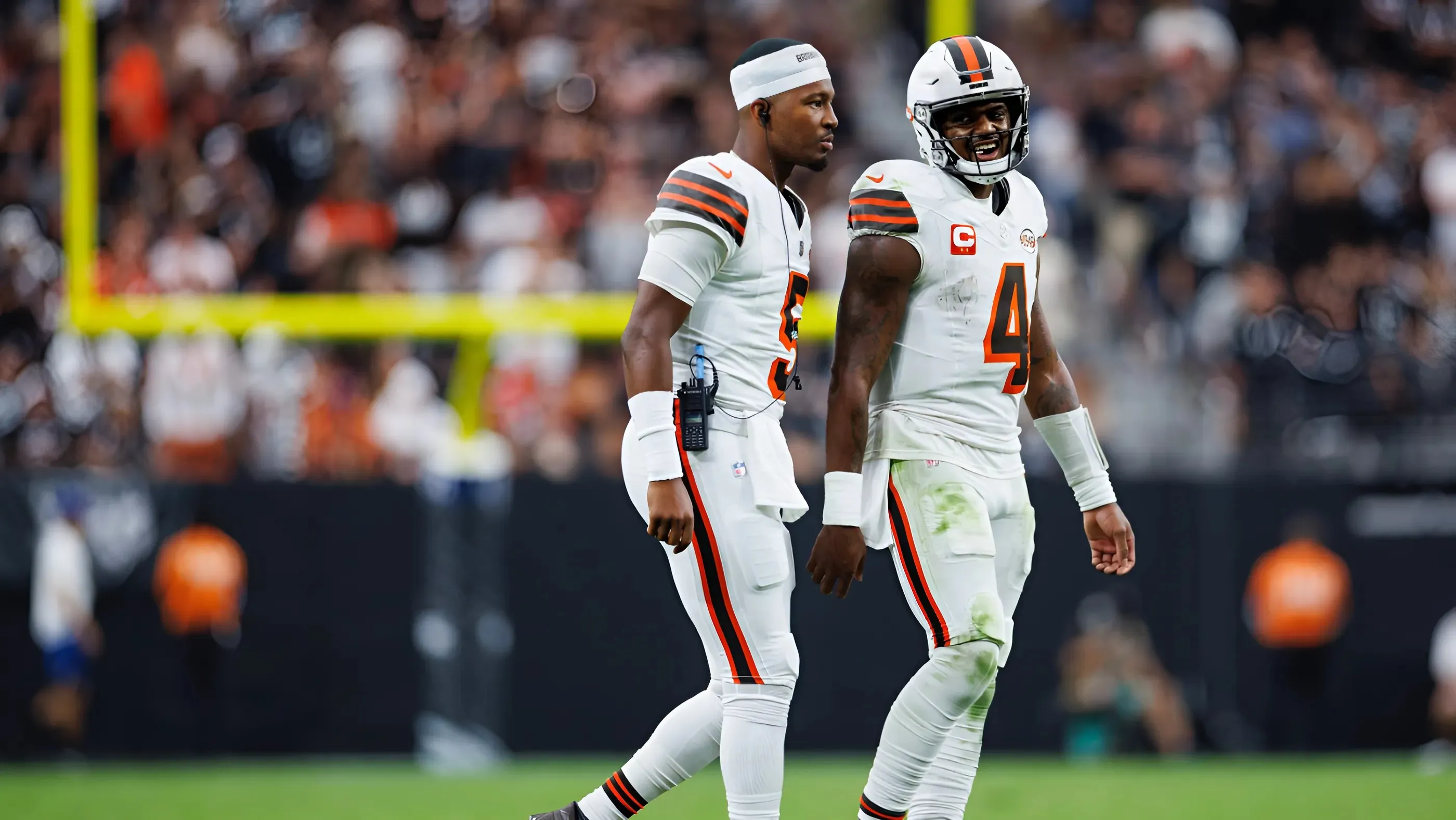 Browns' Jameis Winston immediately outscores Deshaun Watson in first start