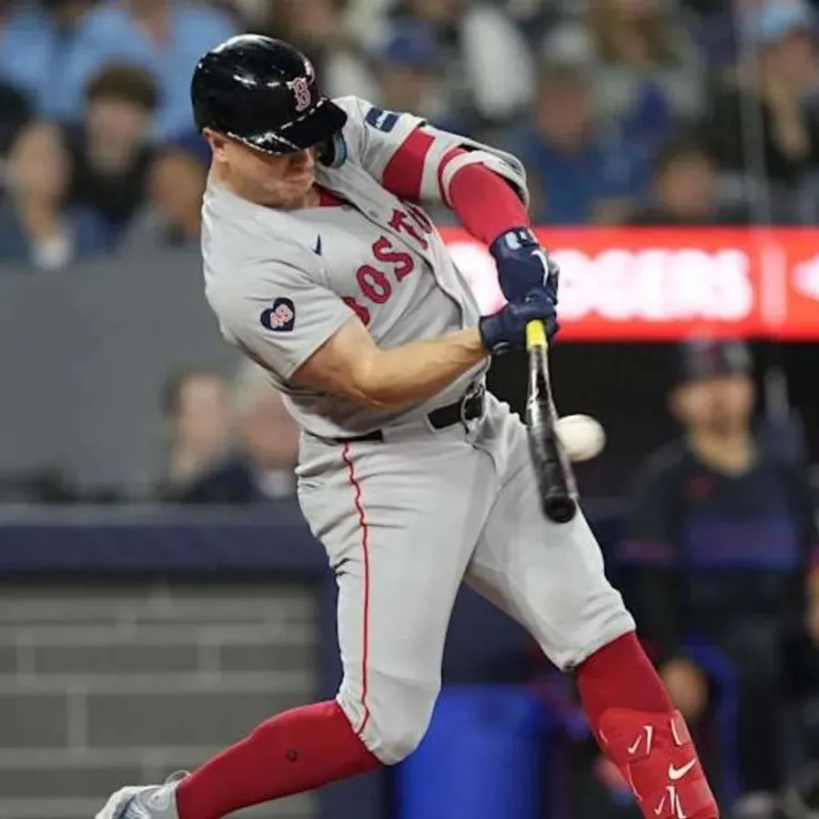 Why Red Sox Should Not Offer $21 Million For Home Run Leader, According To Insider