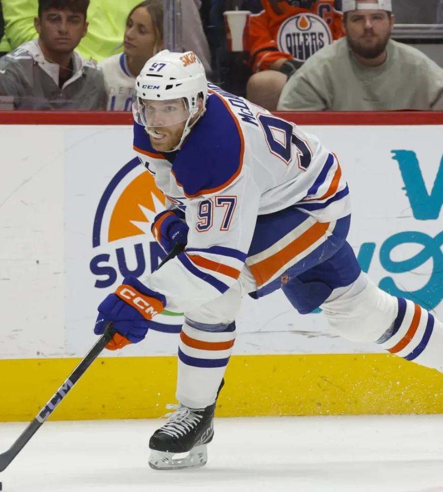 Connor McDavid leaves game early after taking a scary fall