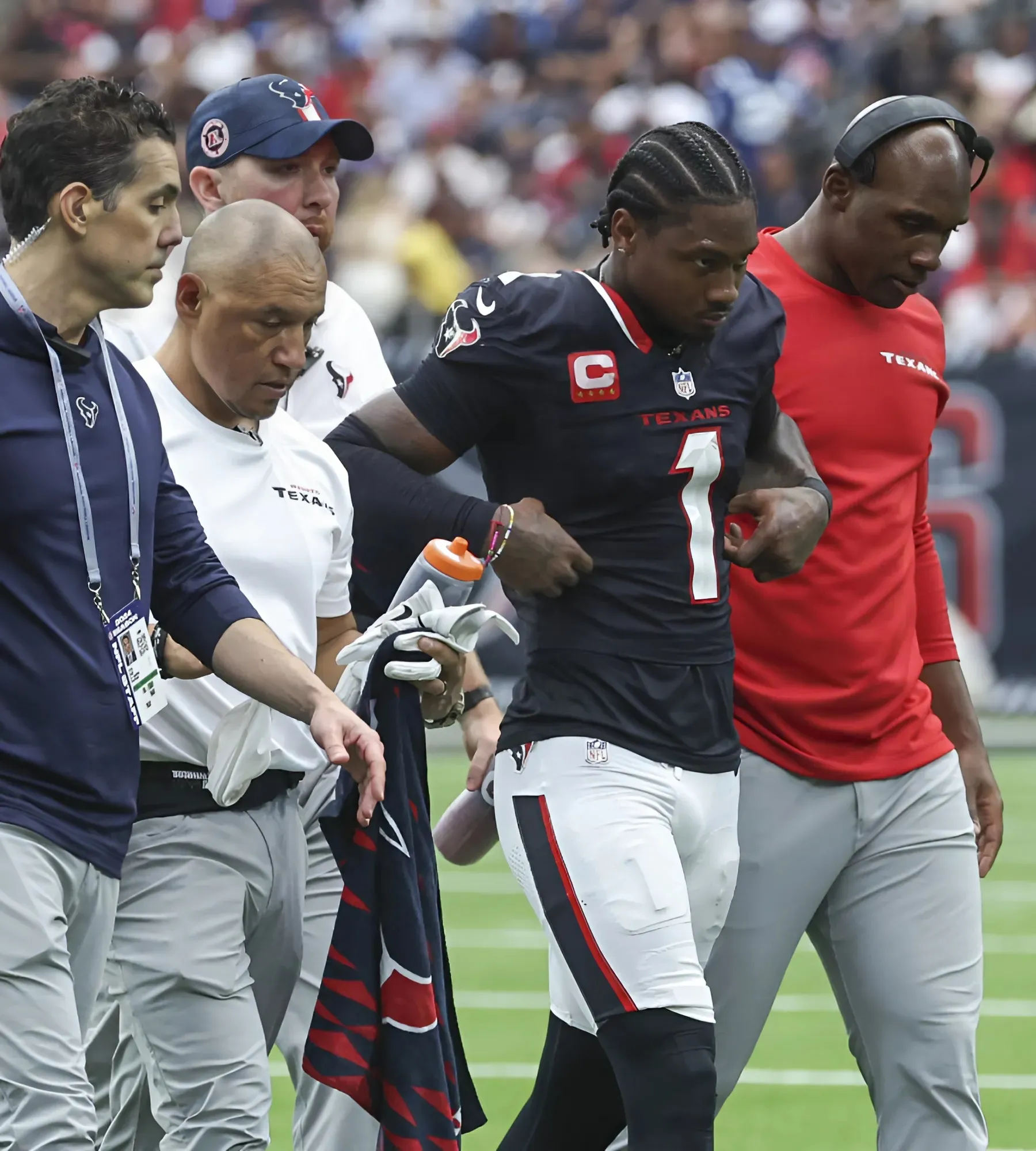 Texans Make Stefon Diggs Announcement After Week 8 Injury