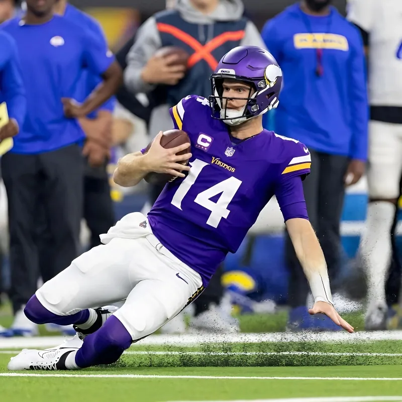 Vikings’ QB Future in the Air After Coach’s Message on Sam Darnold