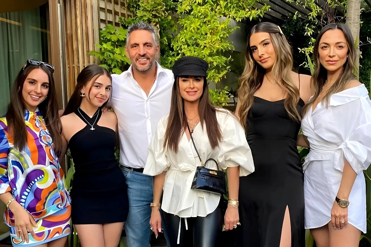 Kyle Richards’ Daughters Are Dragged Into Mauricio’s Dad’s Legal Battle Amid Family Feud With His Girlfriend as Kyle Attends Morgan Wade’s Concert, See Pics - lulu