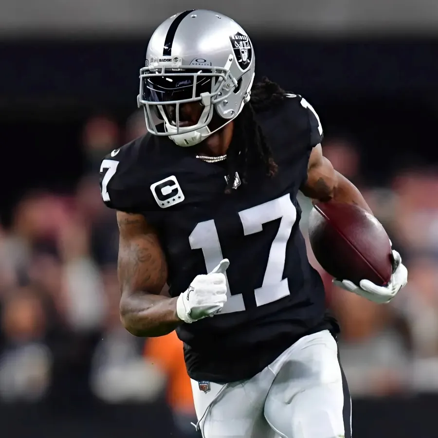 NFL analyst thinks Pro Bowl WR could be Raiders' Davante Adams replacement in 2025