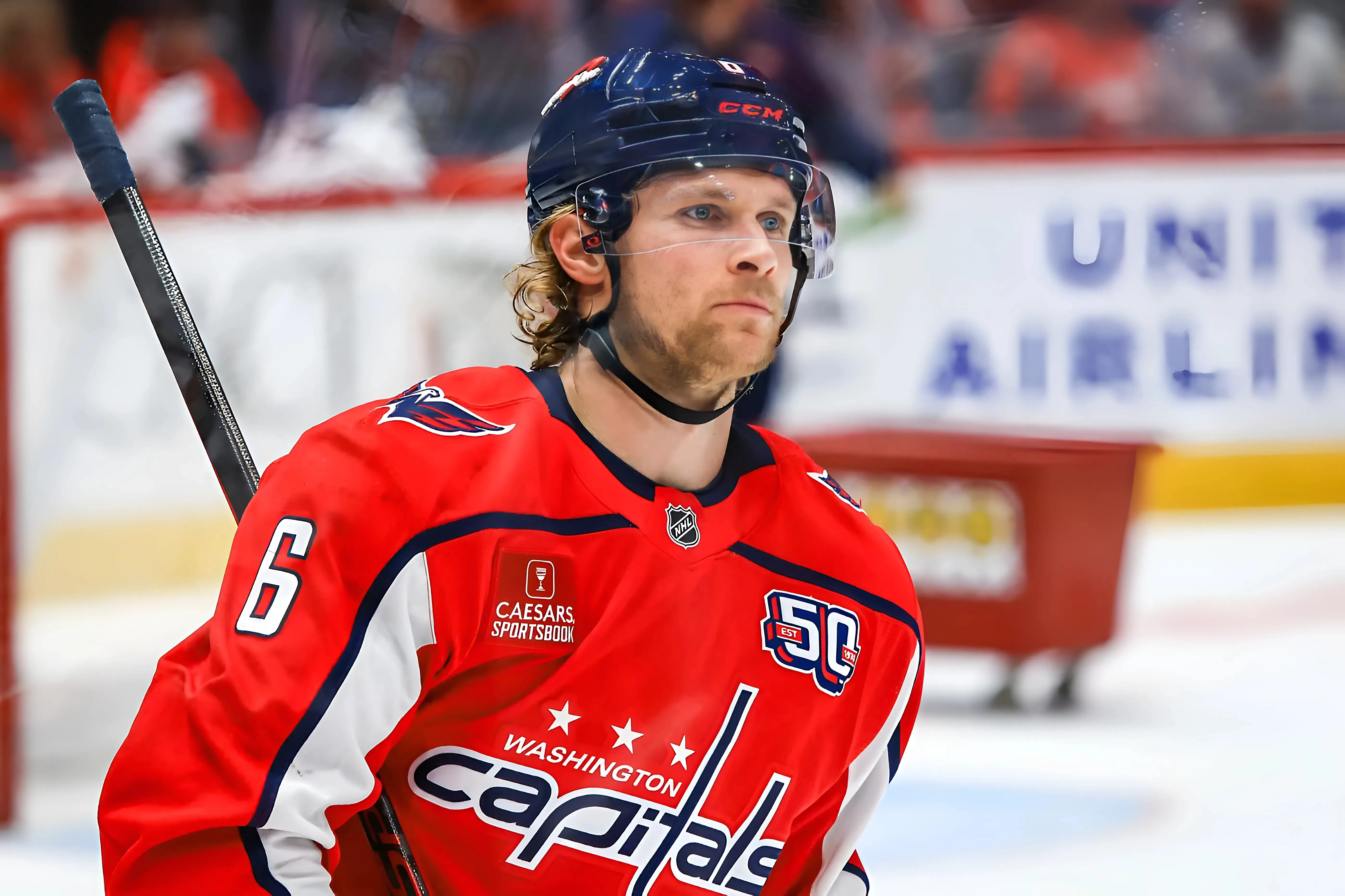 Chychrun Forced to Exit Early Due to Injury in Capitals-Rangers Clash trucc