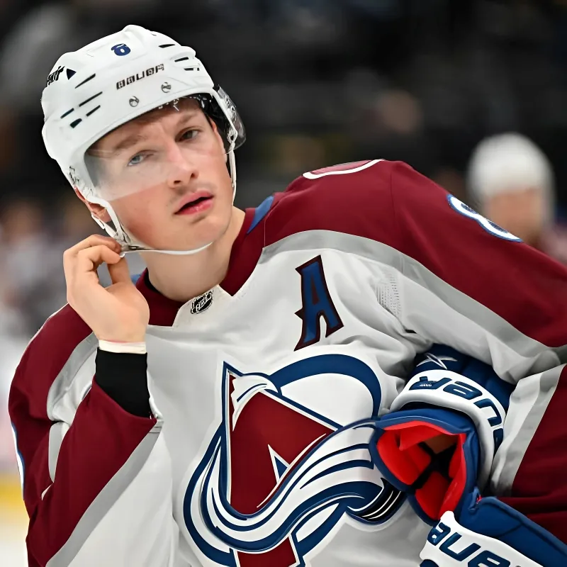 Avalanche star Cale Makar joins elite company after impressive feat vs. Blackhawks