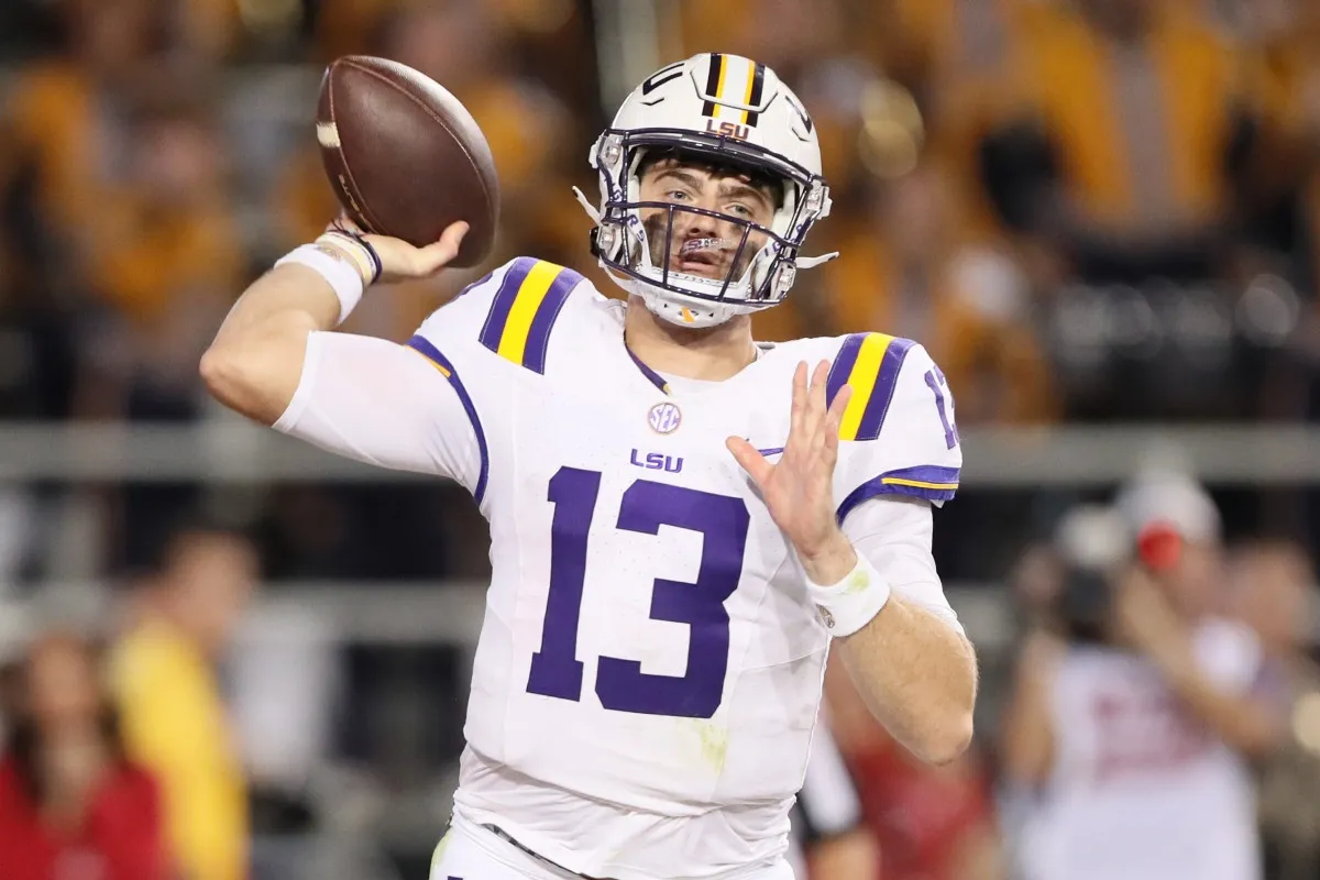 Raiders Projected to Add Fast-Rising QB With Big-Time Potential