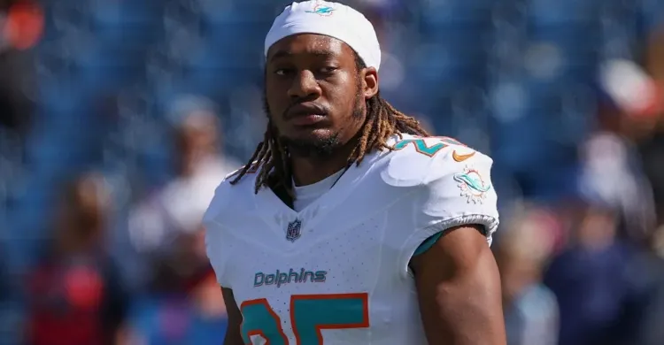 Mike McDaniel's baffling Jaylen Wright comments infuriate Dolphins fans