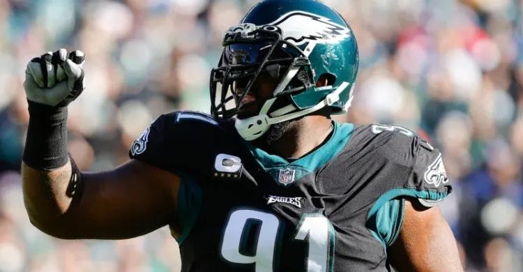 Fletcher Cox  fiercely claps back at Le’Veon Bell after ‘blouse’ comment