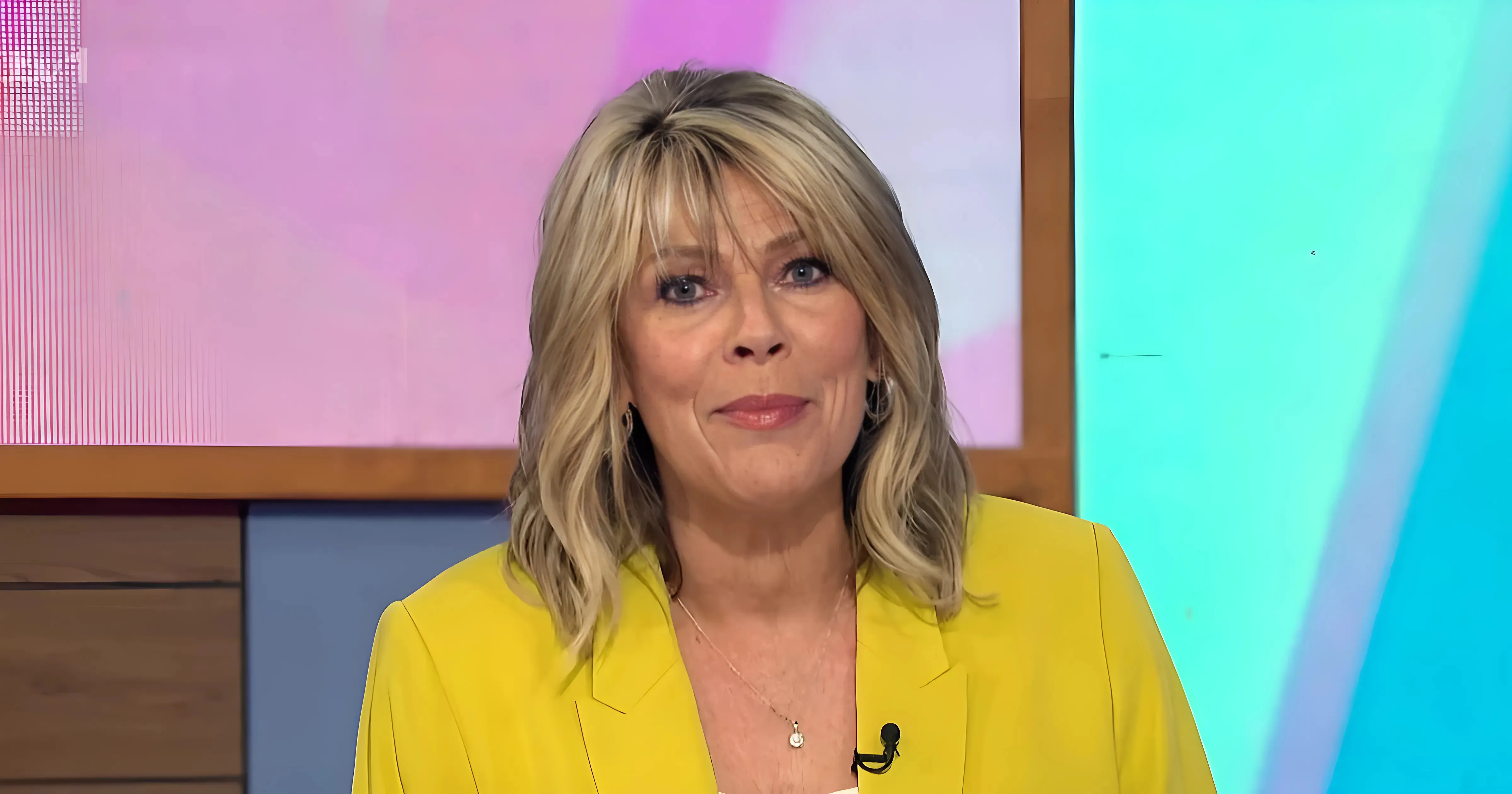 Ruth Langsford Drops Bombshell Announcement as 'Loose Women' Abruptly Pulled Off Air - What's Happening Behind the Scenes? trucc