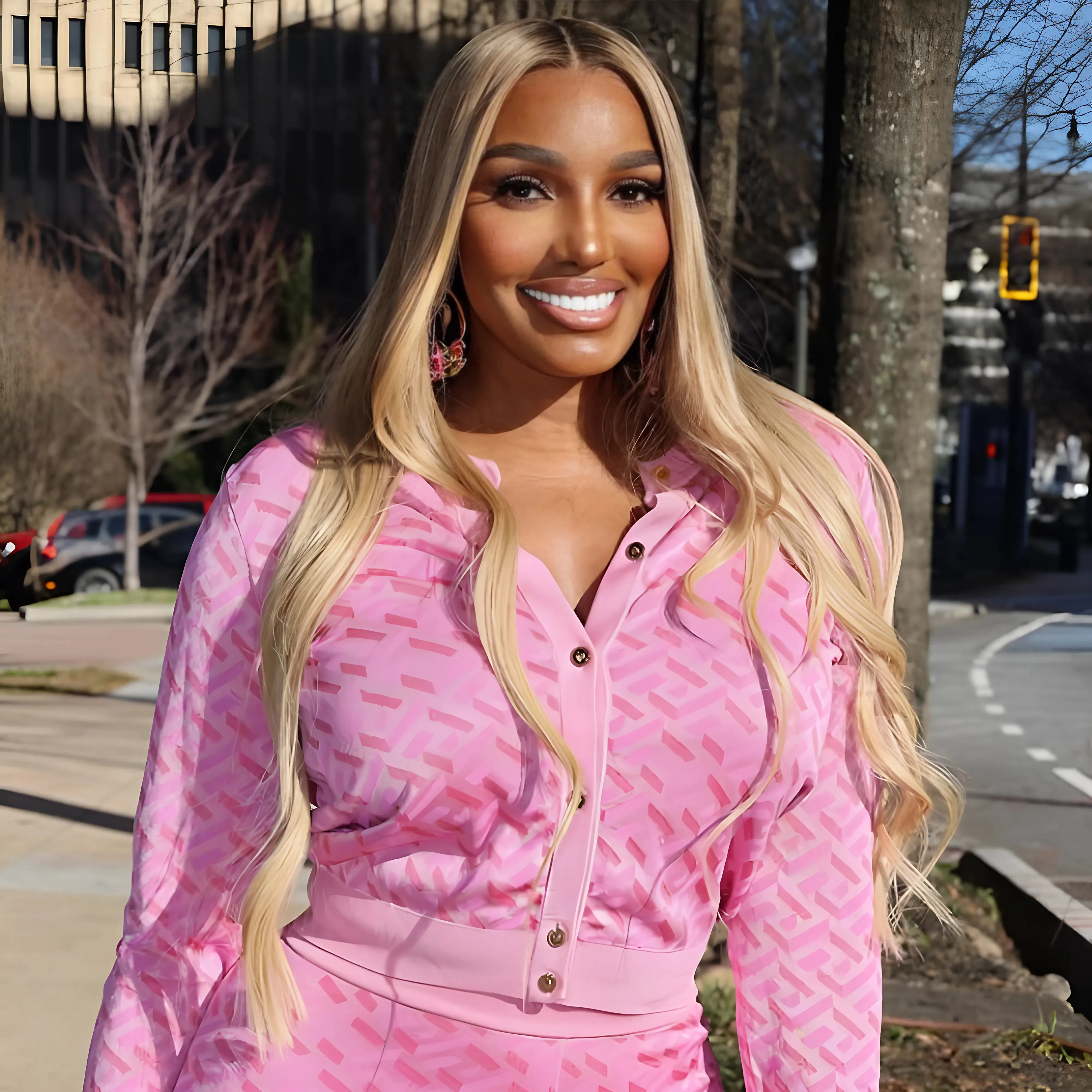 Real Housewives of Atlanta Alum NeNe Leakes Looks Unrecognizable in New Pic, Plastic Surgeon Weighs In