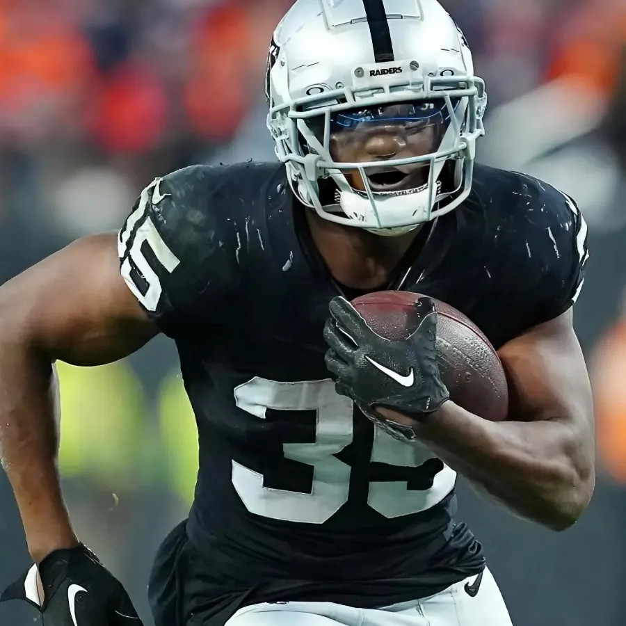 Raiders' Zamir White trending in wrong direction in latest injury report