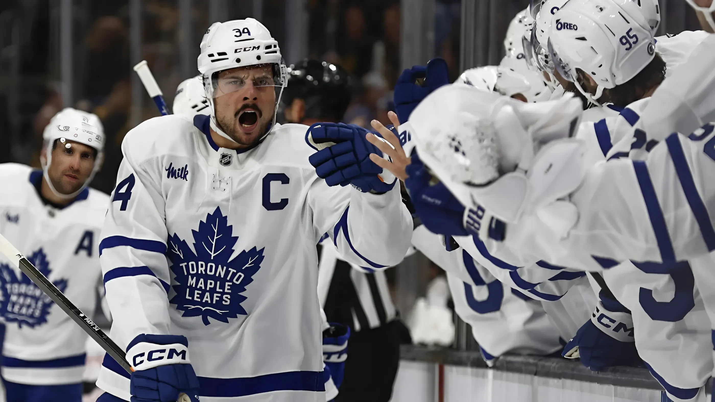 Leafs Captain Auston Matthews Surprises Young Fan After His Amazing Costume Goes Viral