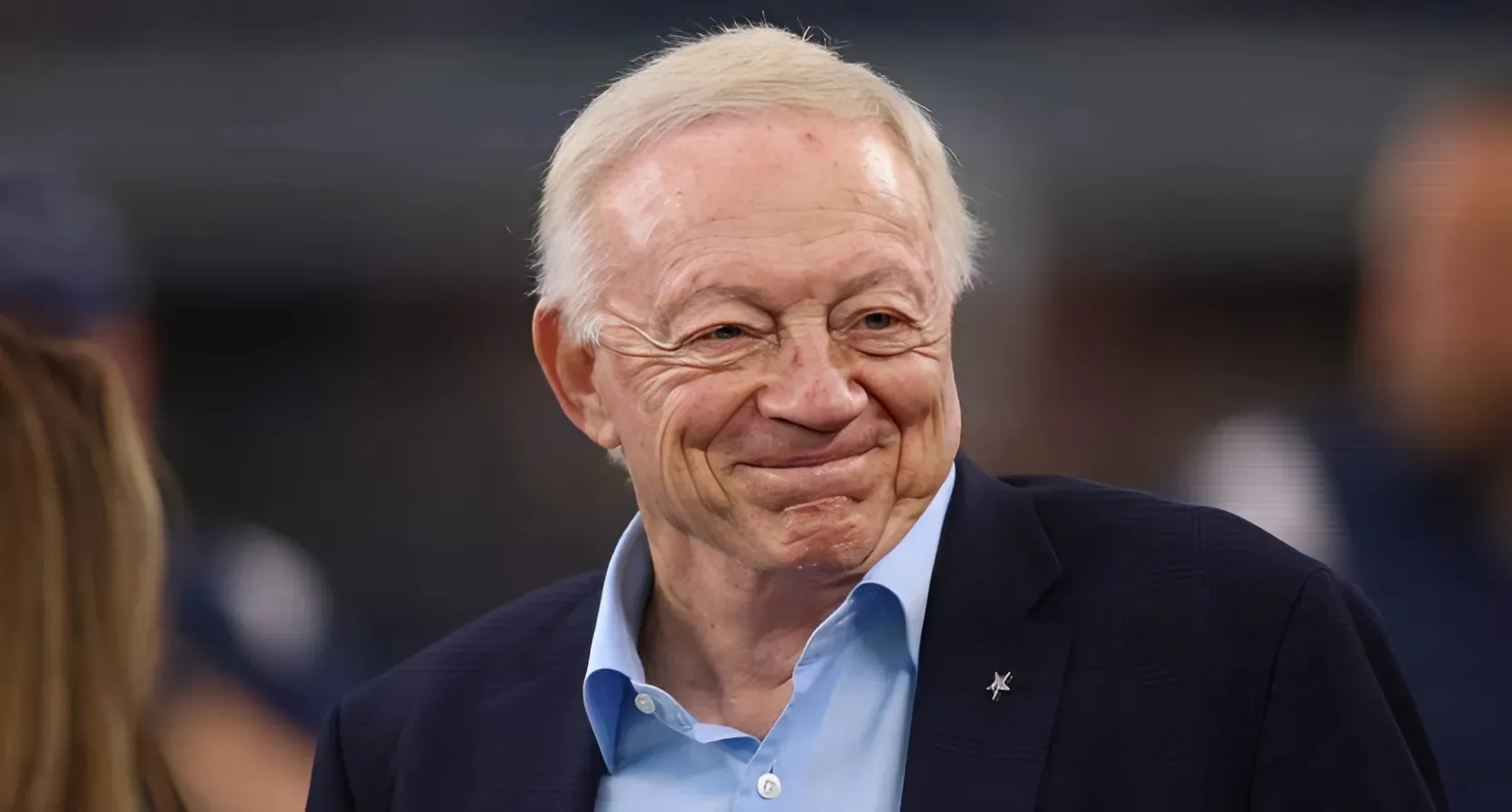 “Interesting Timing!” – NFL Fans React To Jerry Jones’ Massive Political Donation