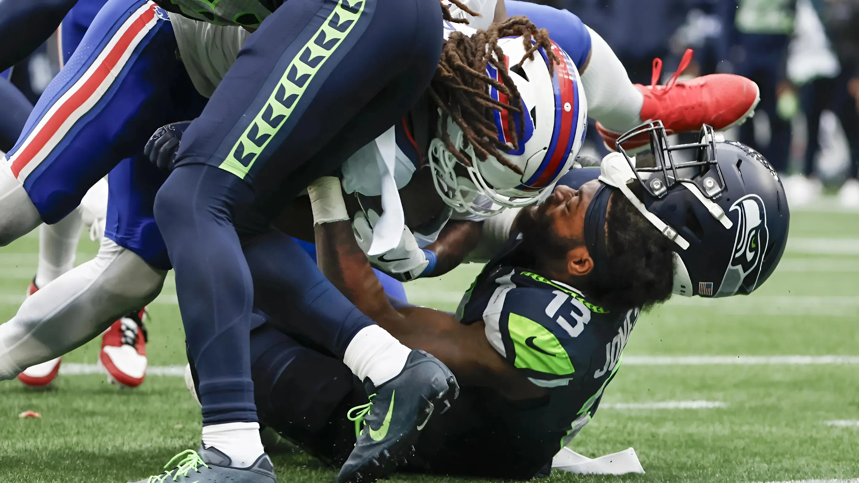 Seahawks LB Ernest Jones Looks For Bounce Back Performance vs. Former Team