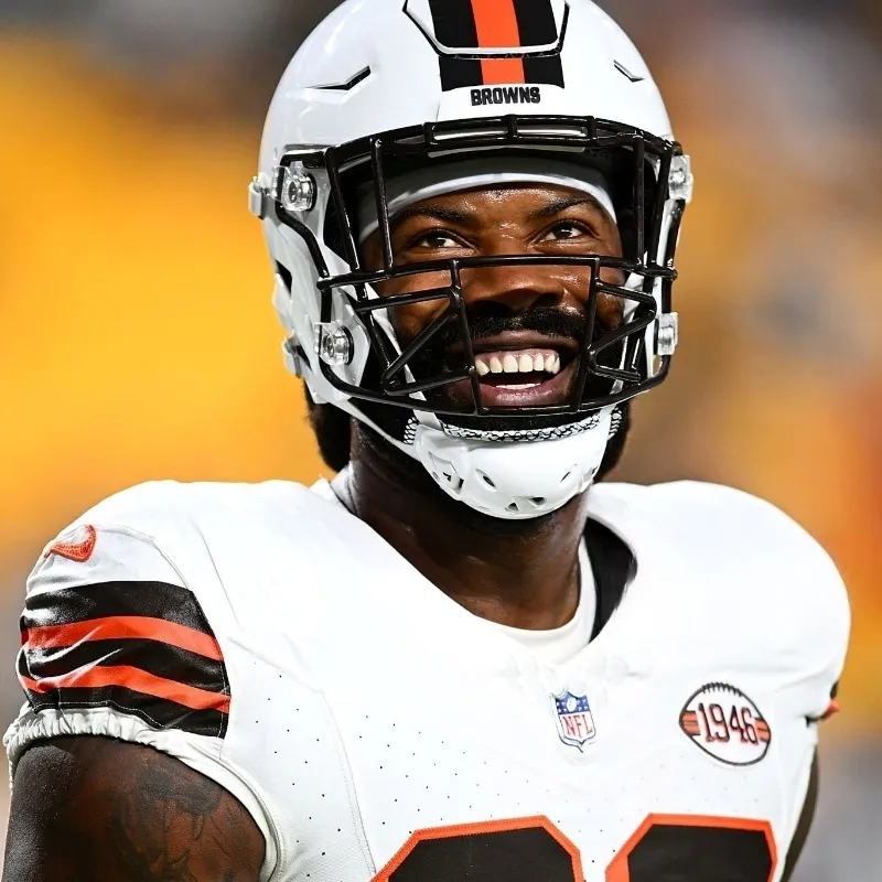 Elite NFC Squad Interested in Trading for Browns DE Za’Darius Smith