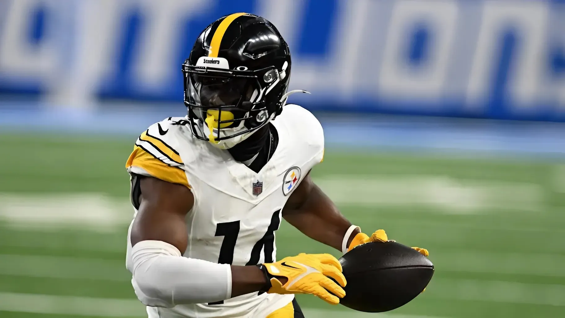 Steelers’ George Pickens Calls Out NFL After Jets WR Garrett Wilson’s TD