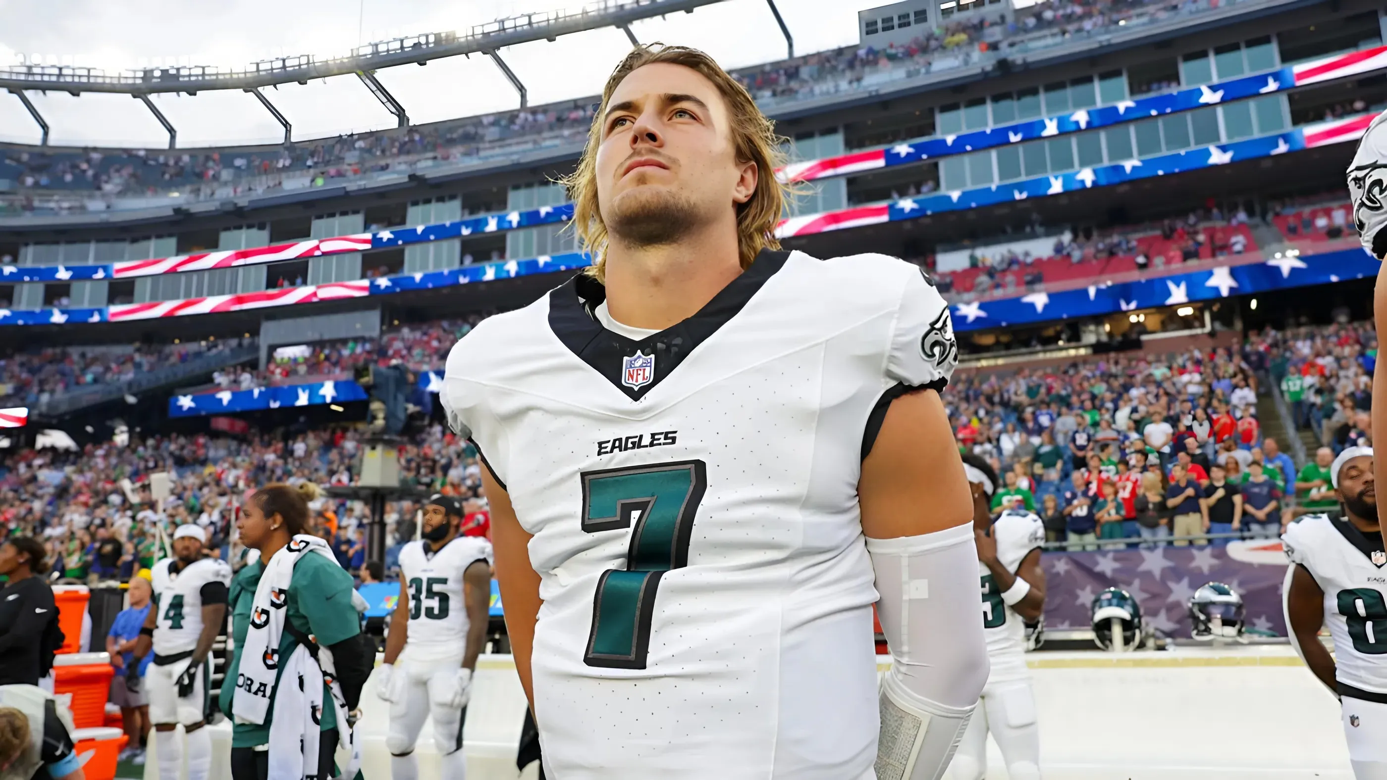 Eagles Urged To Cut Ties With $14 Million QB In Deadline Surprise