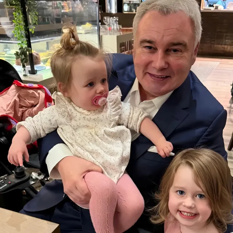 Eamonn Holmes shares snap with grandchildren after he and girlfriend Katie exchanged flirty messages 12 ngocc