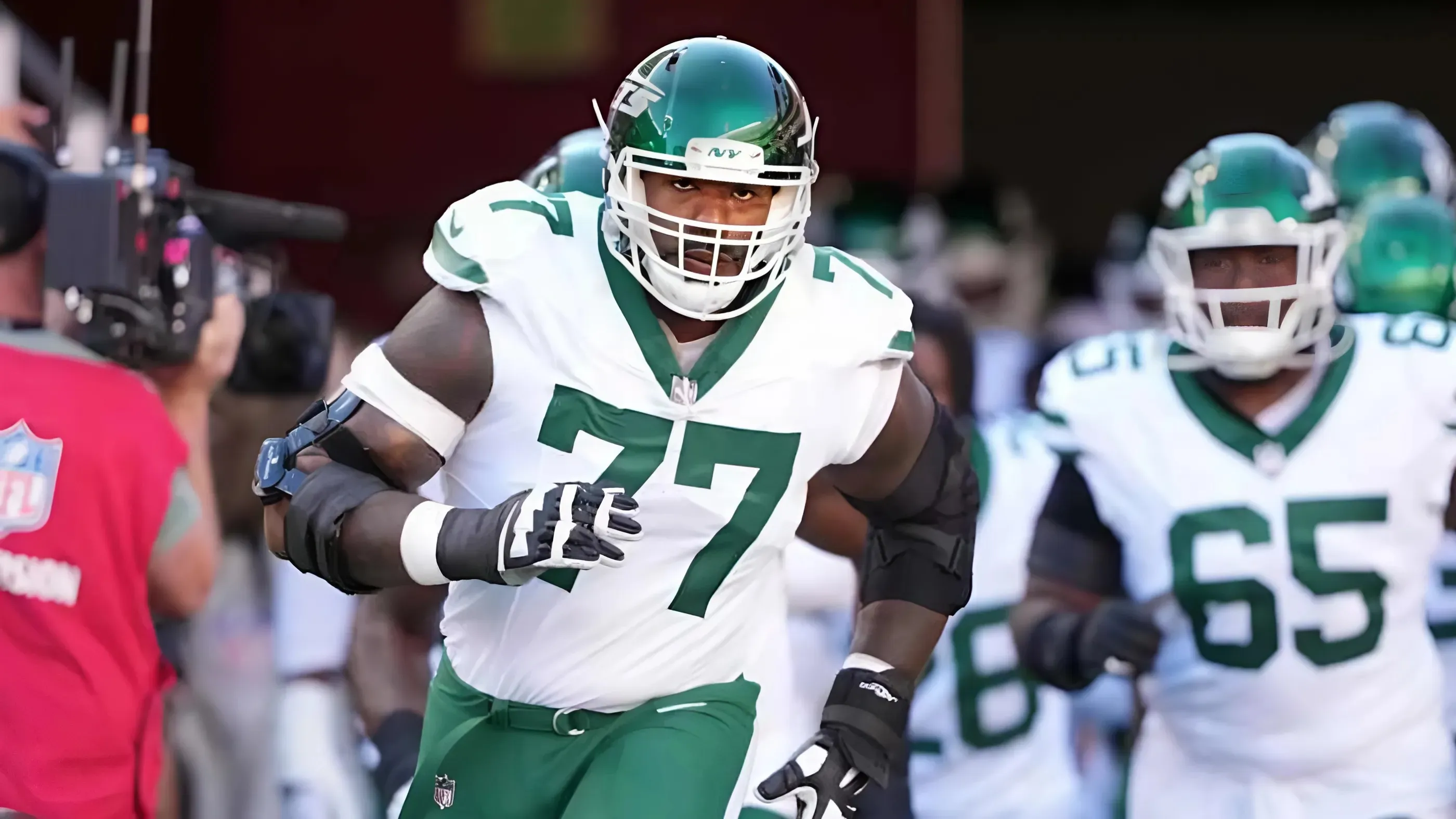 New York Jets All-Pro Offensive Tackle Passes Big Contract Threshold