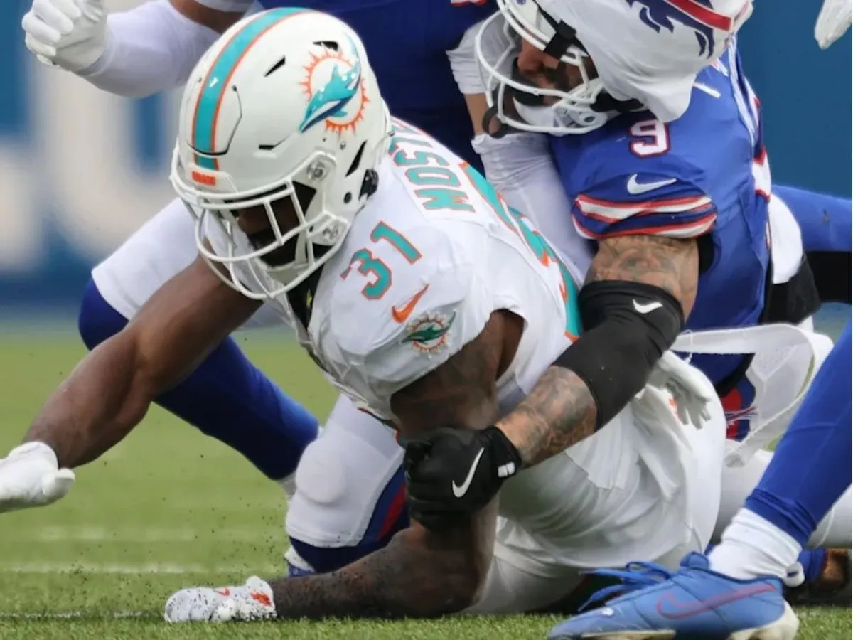 3 Dolphins to blame for painful, likely season-ending loss to Bills in Week 9