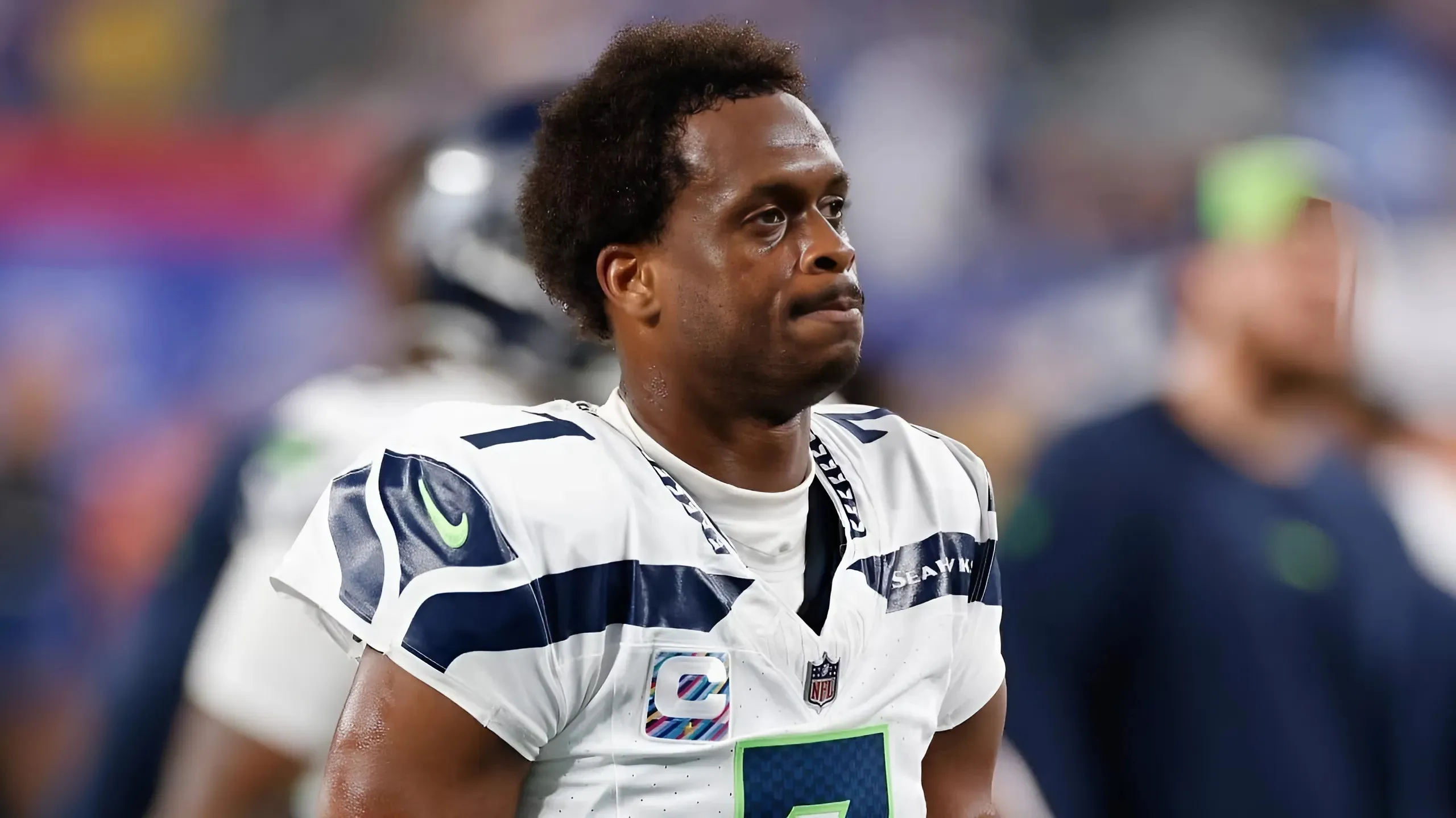 Geno Smith apologizes for mistakes in Seahawks' overtime loss to Rams: 'I let everybody down'