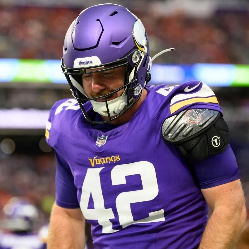 Vikings All-Pro to Undergo Surgery, Miss at Least 4 Games