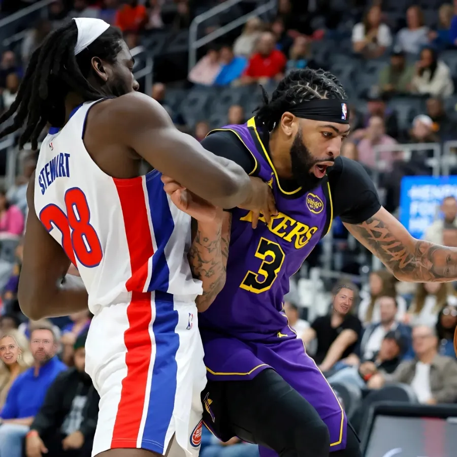 Lakers hit with major Anthony Davis injury concern after loss vs. Pistons