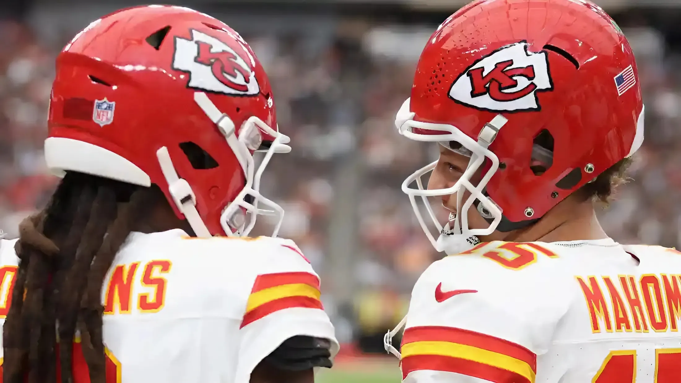 Chiefs QB Patrick Mahomes Issues Warning to NFL About WR DeAndre Hopkins