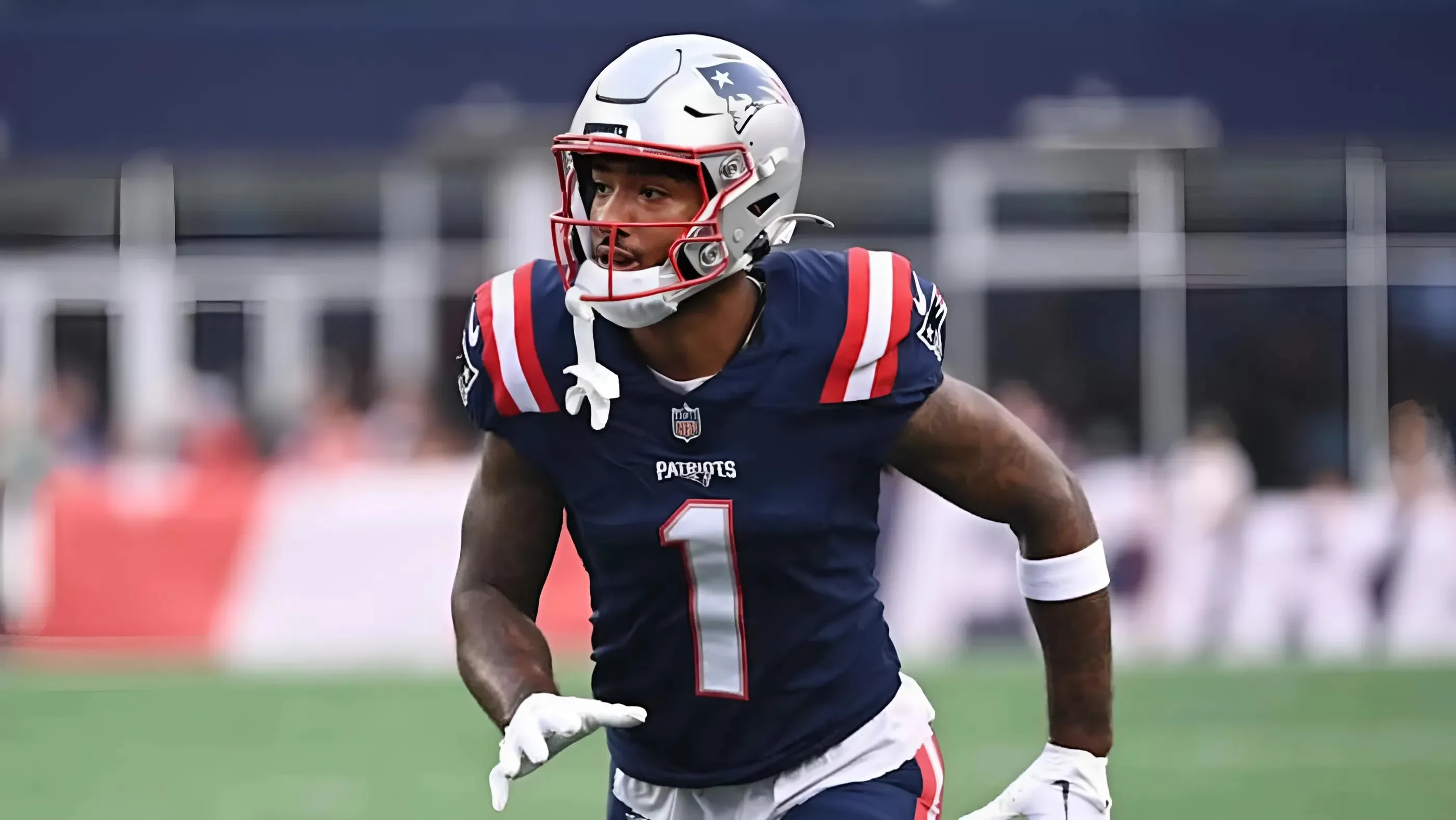 Insider Reveals Big-Time Concern for Patriots WRs