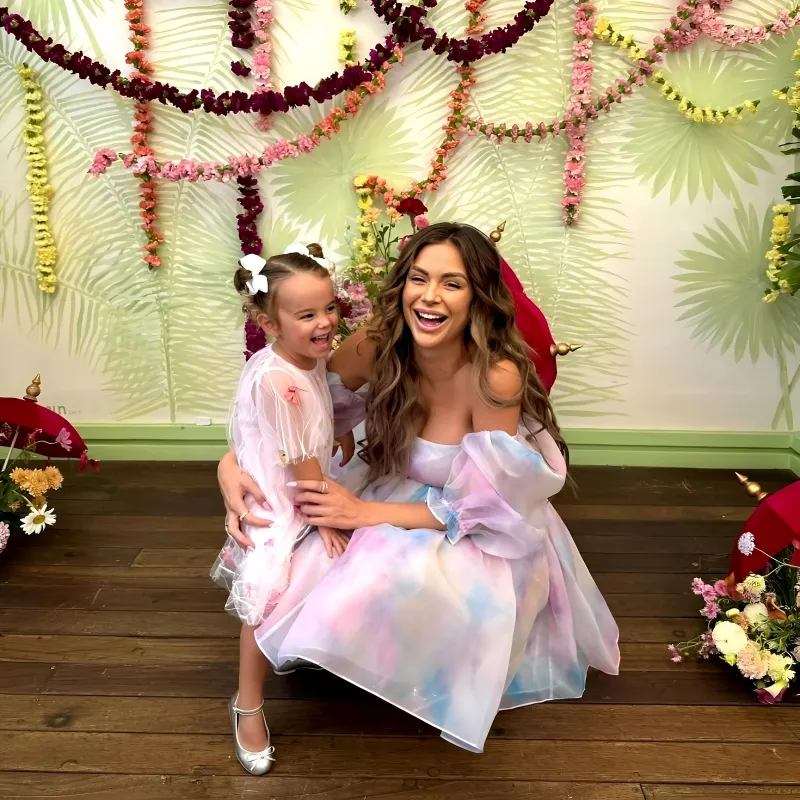 Captivating Snapshots: Lala Kent's Emotional Journey After Daughter's Hair Mishap, Candid Confessions on Motherhood Challenges, and Signs of Strain - lulu