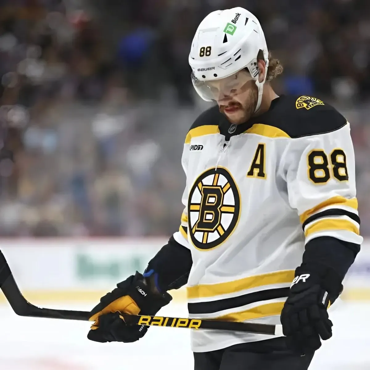 Bruins’ David Pastrnak looks for answers after third-period benching