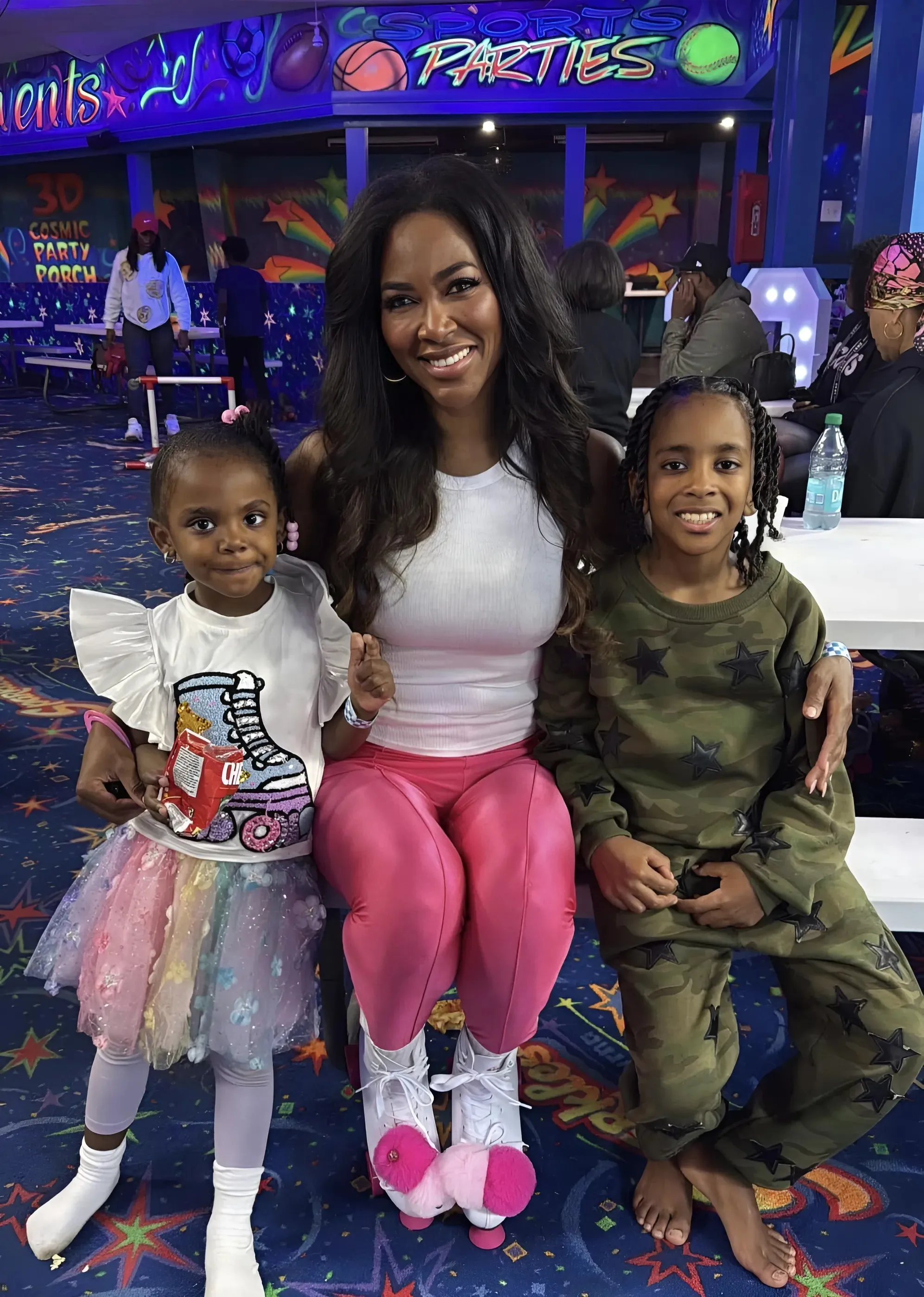 Kandi Burruss and Kenya Moore’s  Photo With Blaze and Brooklyn Is a Real Look at Motherhood