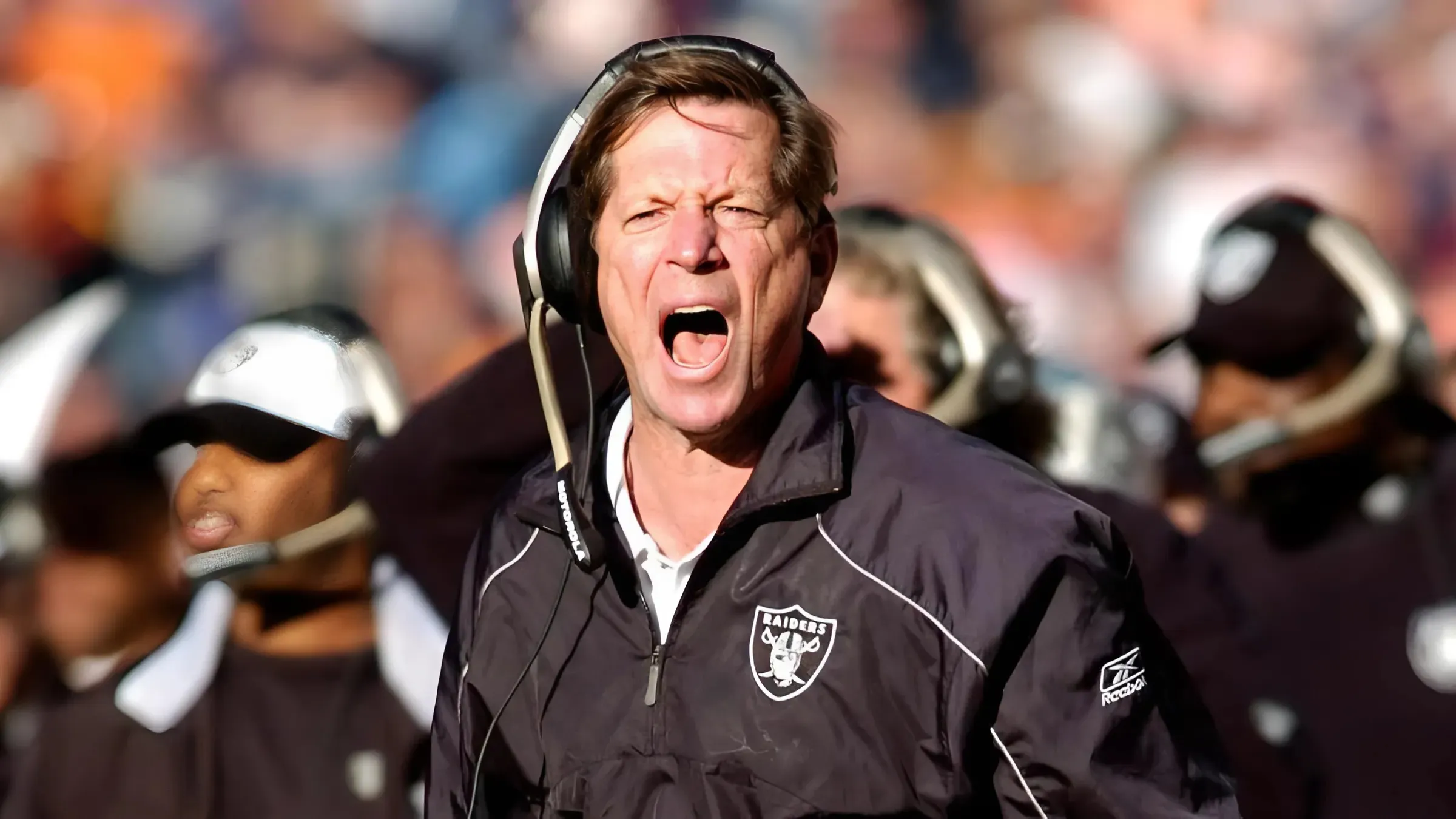 Raiders bringing in veteran coach Norv Turner as offensive assistant