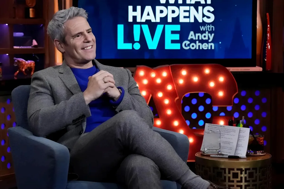 Andy Cohen Hits Back at Follower Claiming Celebrity Presidential Endorsements Are ‘A Flex’ ngocc