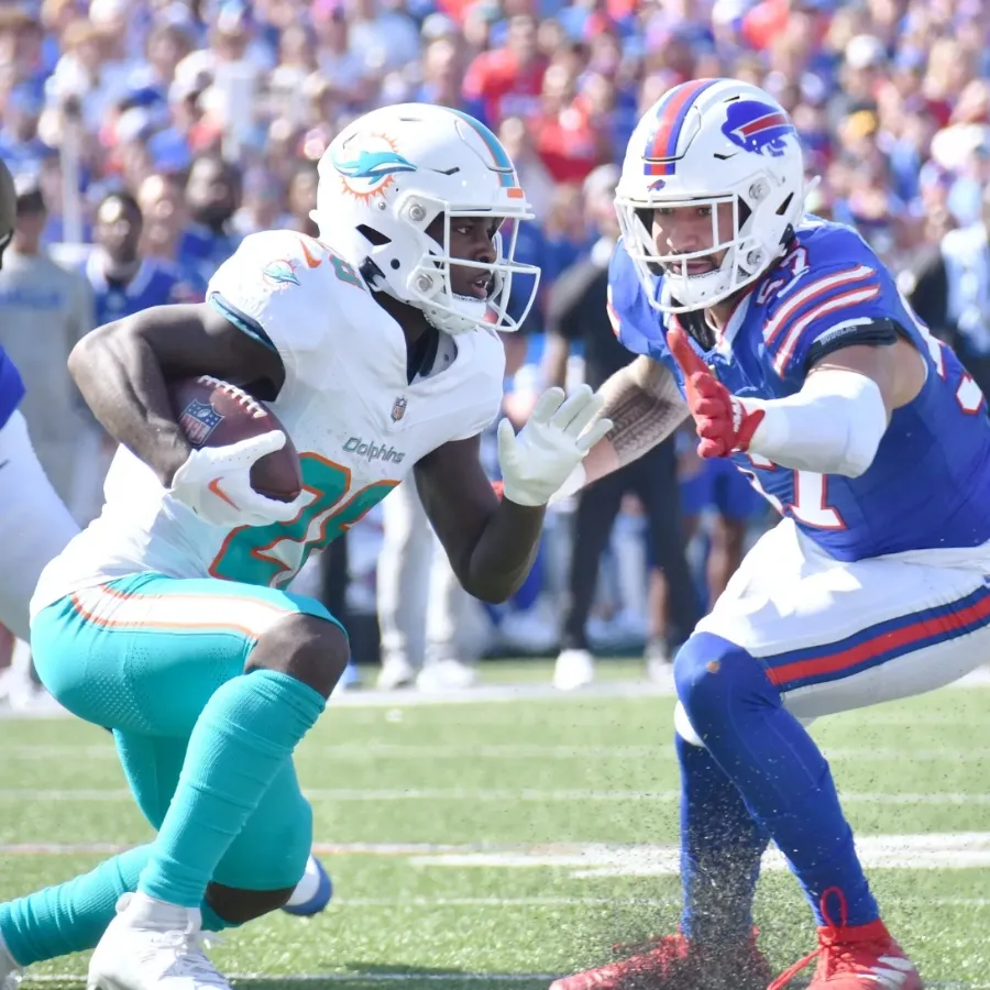 What are the Dolphins' chances of making the playoffs entering Week 10?