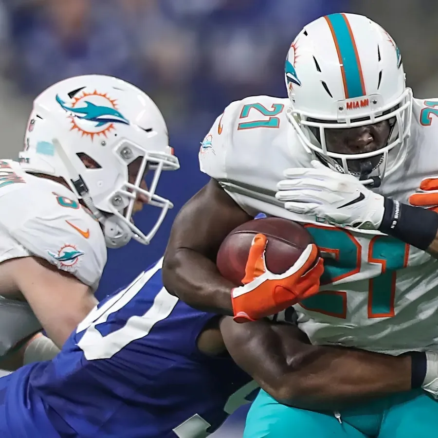 Linebacker Shuffle: Anthony Walker Jr. steps in, leads Dolphins in tackles