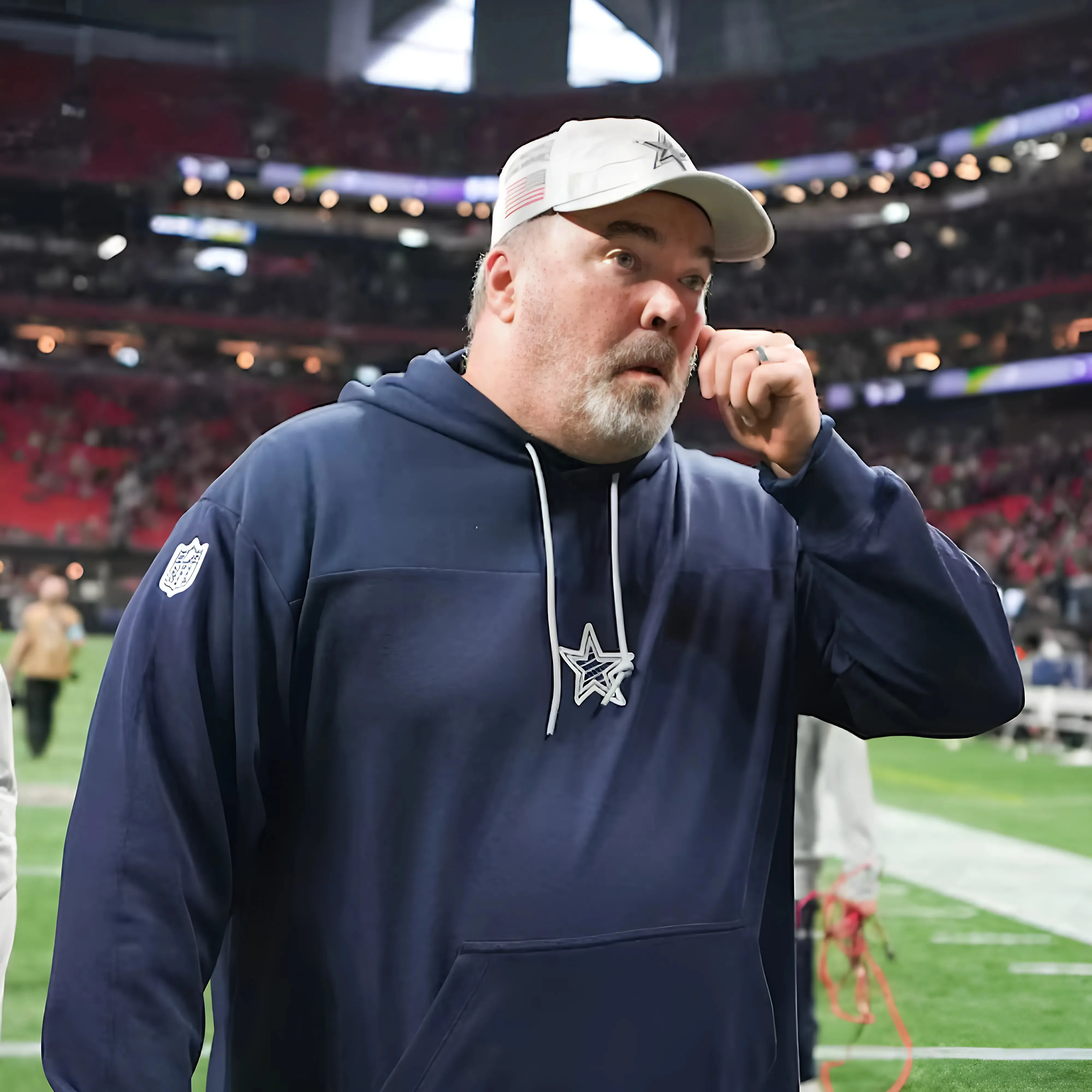 Cowboys coach Mike McCarthy ‘embarrassed’ by tablet slam in Atlanta loss