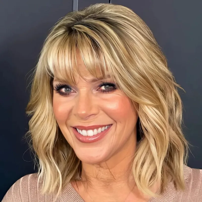 Inside Ruth Langsford’s post-divorce ‘glow up’ as she shows off new locks and slim look – and fans say she ngocc