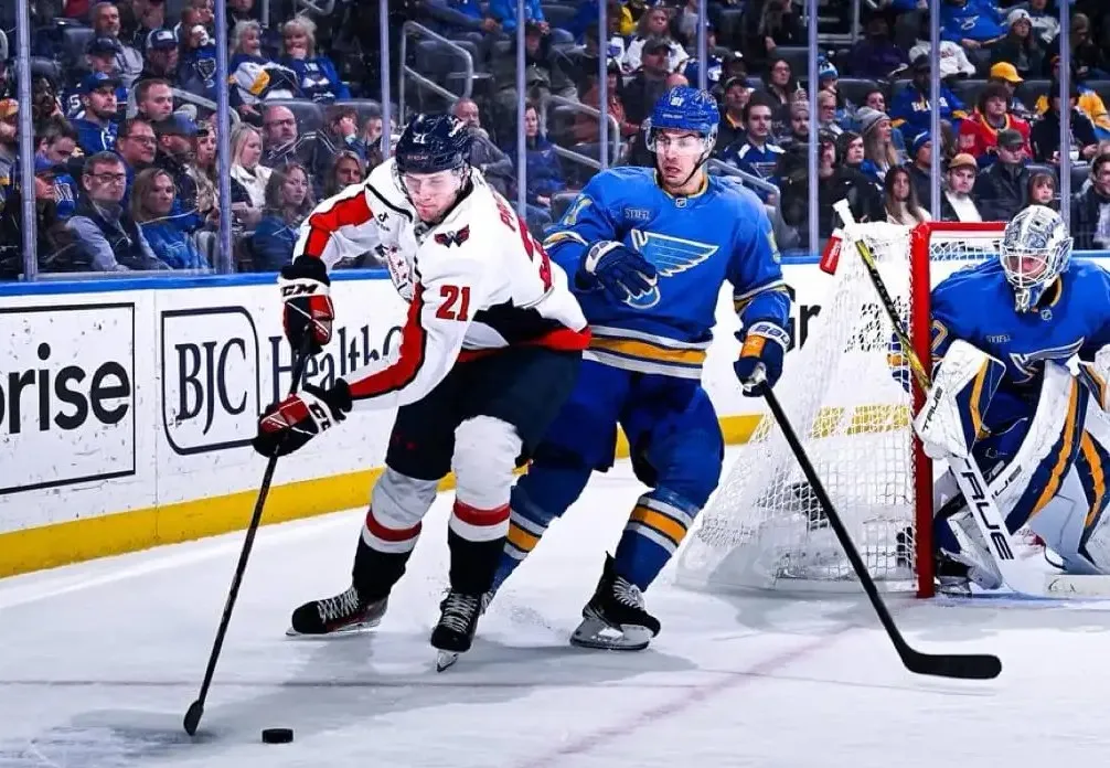 Caps beat Blues 8-1: lol, Jordan Binnington