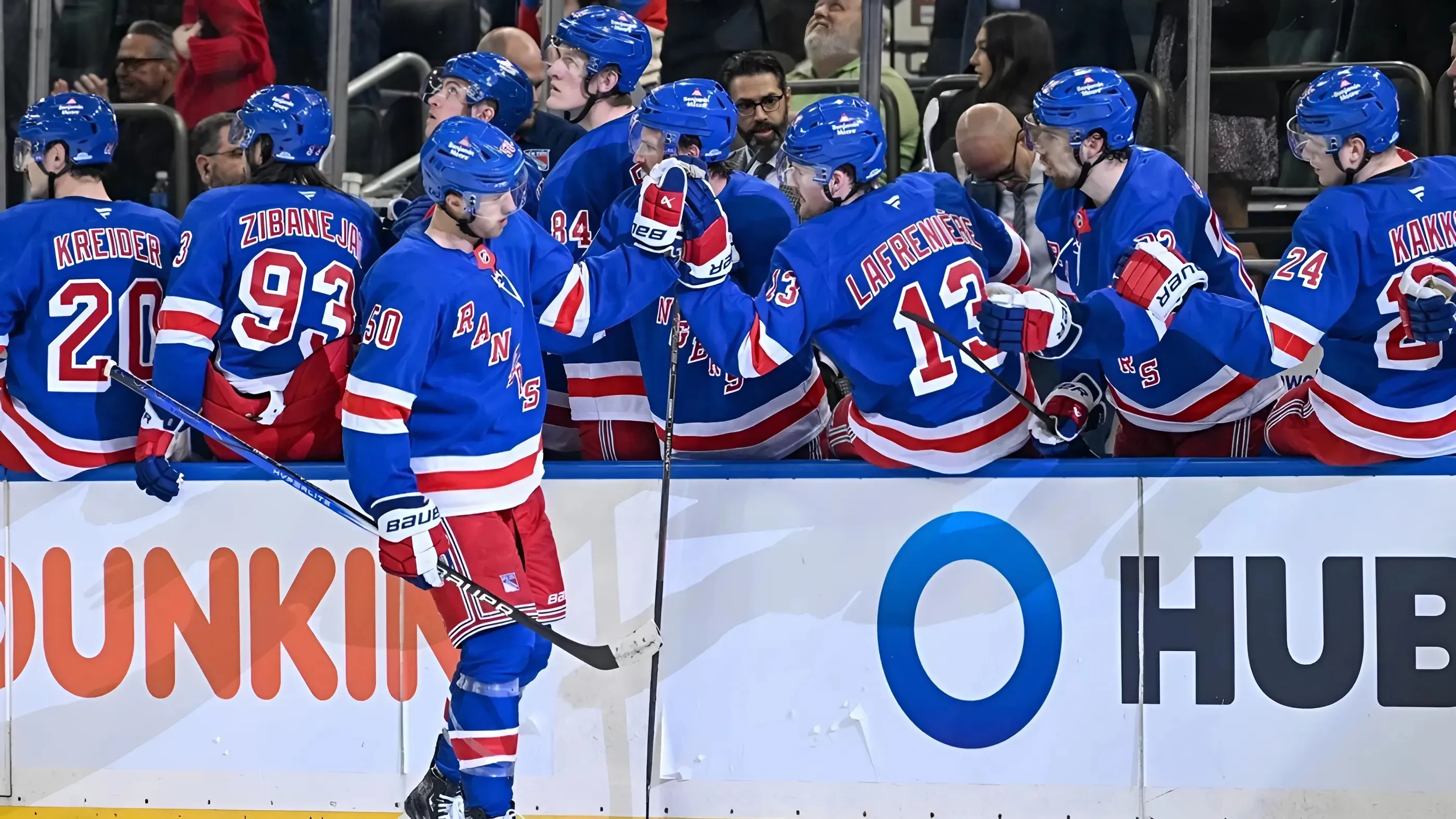 Rangers aim to rebound from loss, complete sweep of Wings