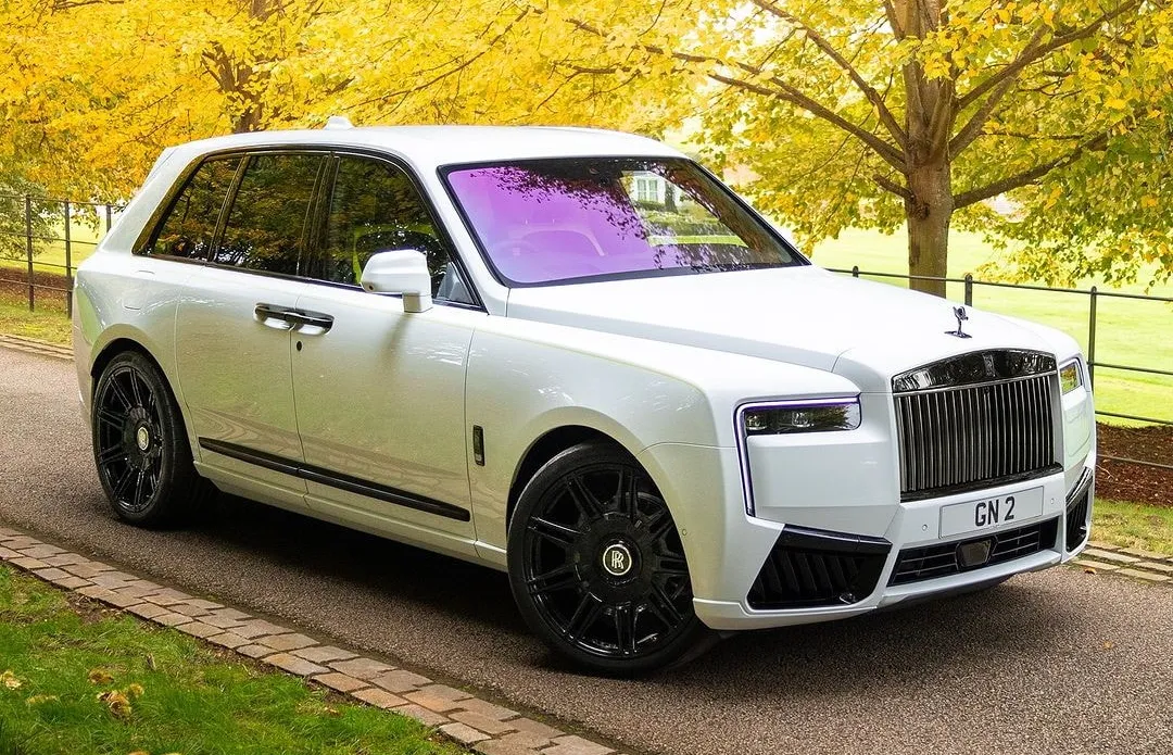 Novitec puts new running shoes on the facelifted Rolls-Royce Cullinan