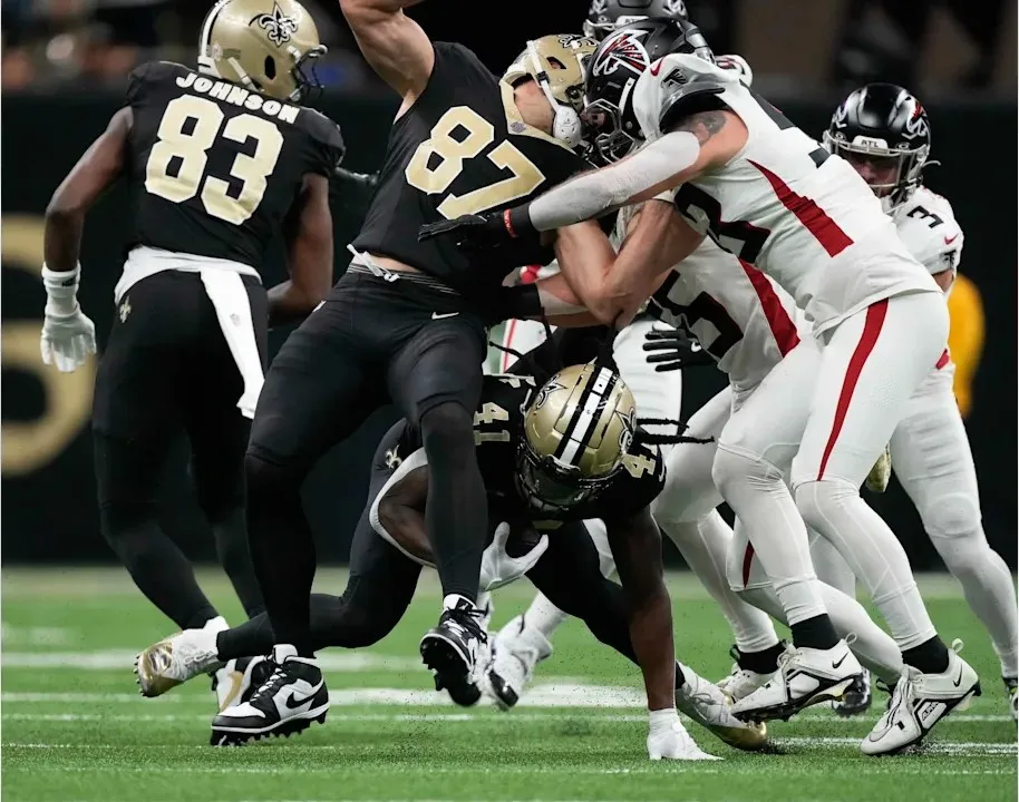 Saints' Alvin Kamara apologizes for 'embarrassing, lame' drop