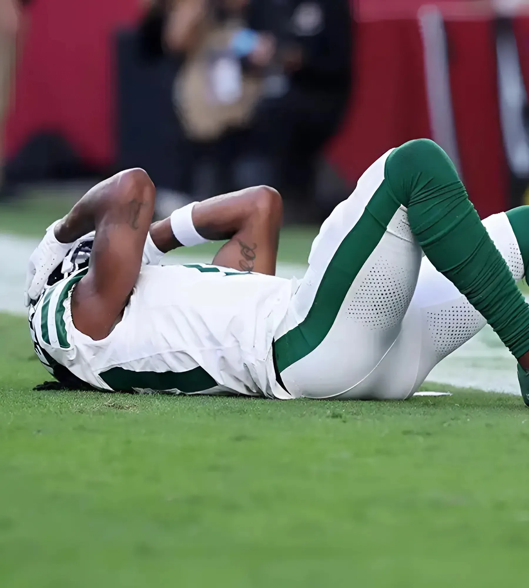 Raiders Fans Rip Into Davante Adams After Latest Jets Embarrassment