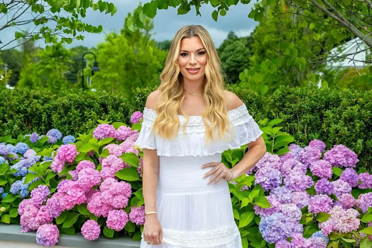 Lindsay Hubbard Introduces Her New Flame: Summer House Star Playfully Refers to Him as 'Baby Daddy' While Sharing the Moment She Discovered Her Pregnancy tram