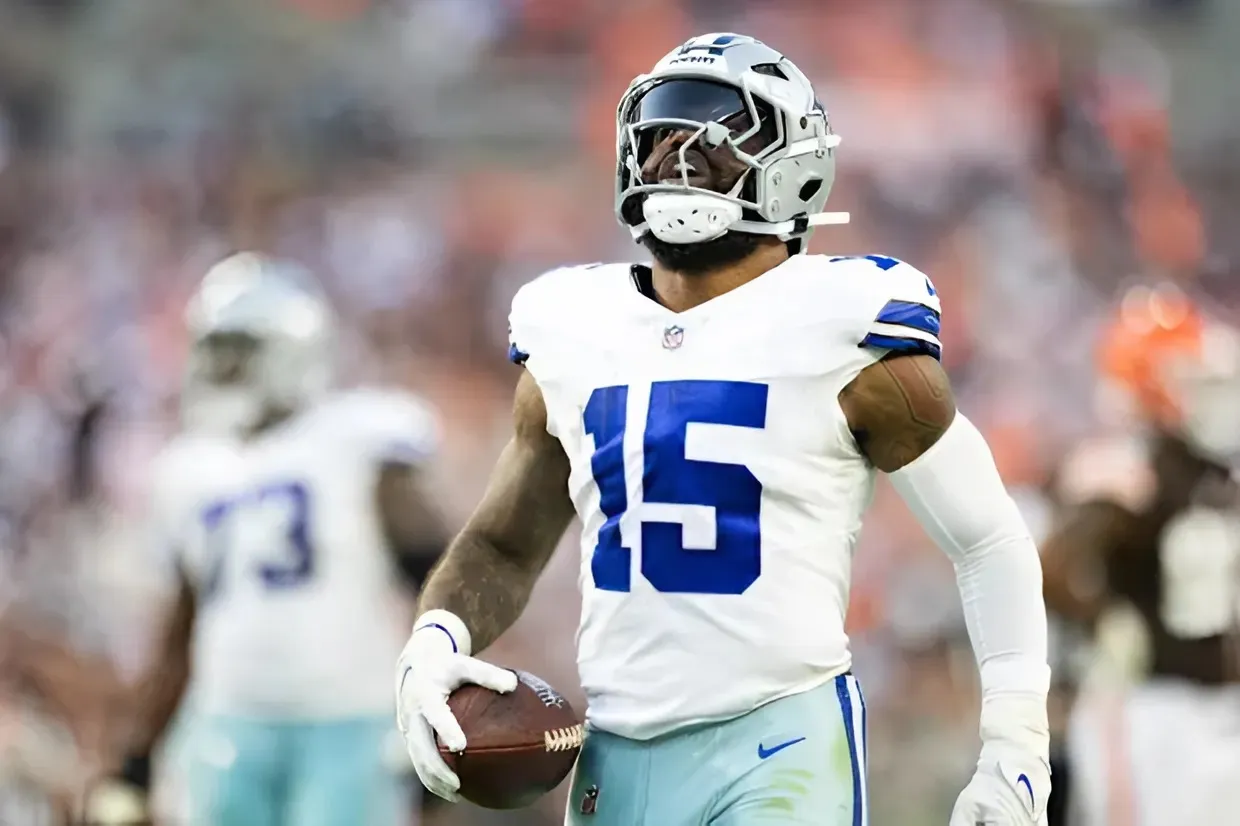 Jerry Jones delusional take on Ezekiel Elliott will leave Cowboys fans speechless