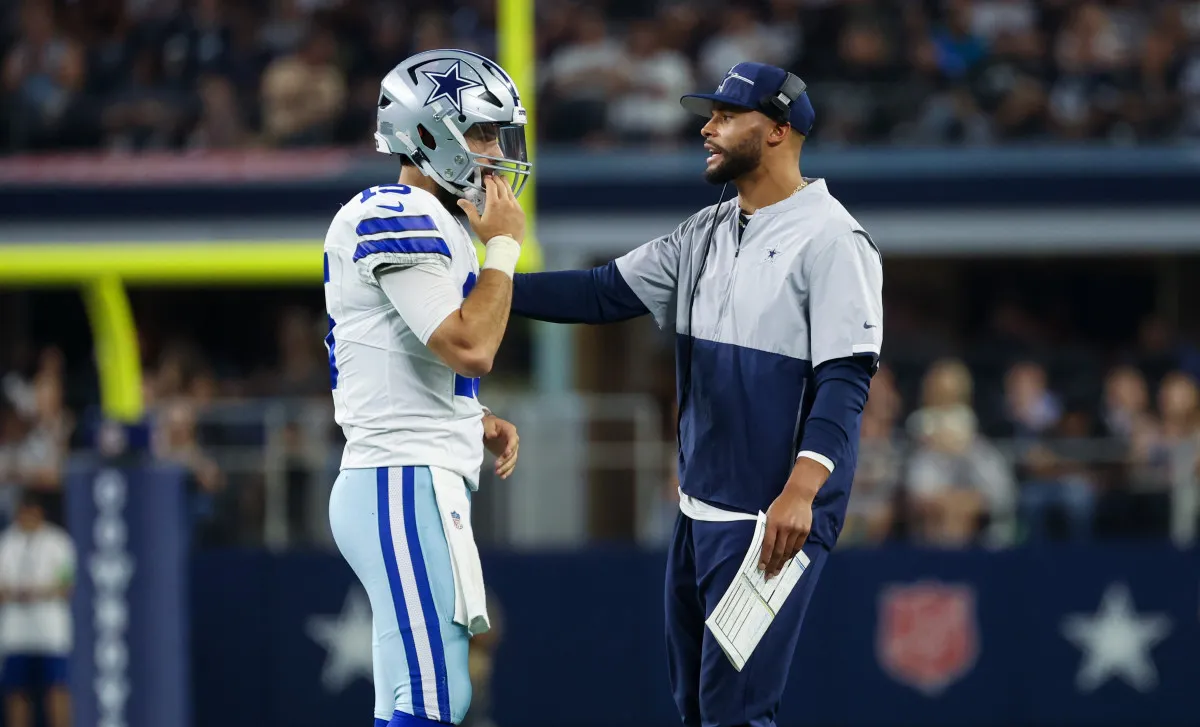 Cowboys Officially Signing New Quarterback: Here's Why