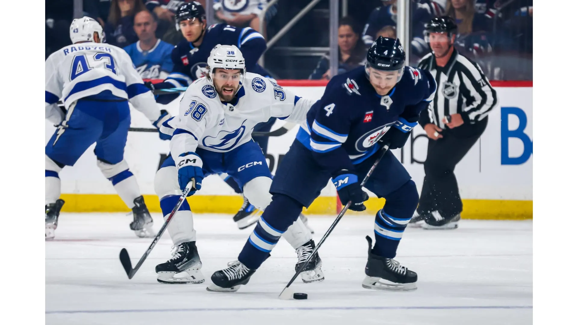 Slumping Lightning try to tame Jets after long layoff