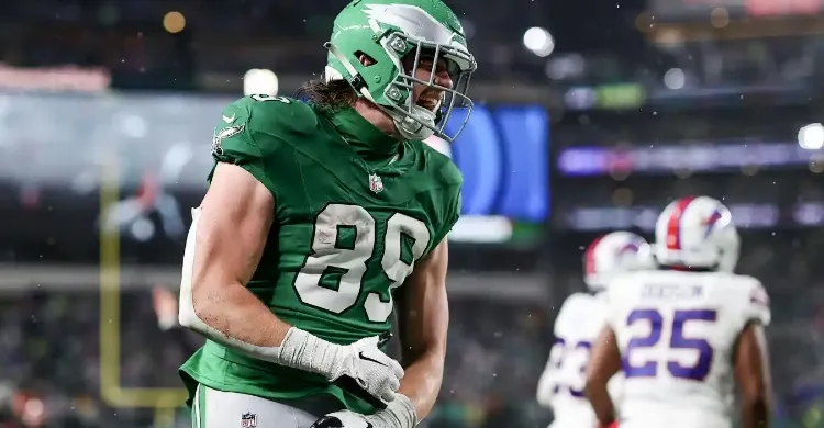 ‘Dirty Work’ Tight End Projected to Leave Eagles for AFC North