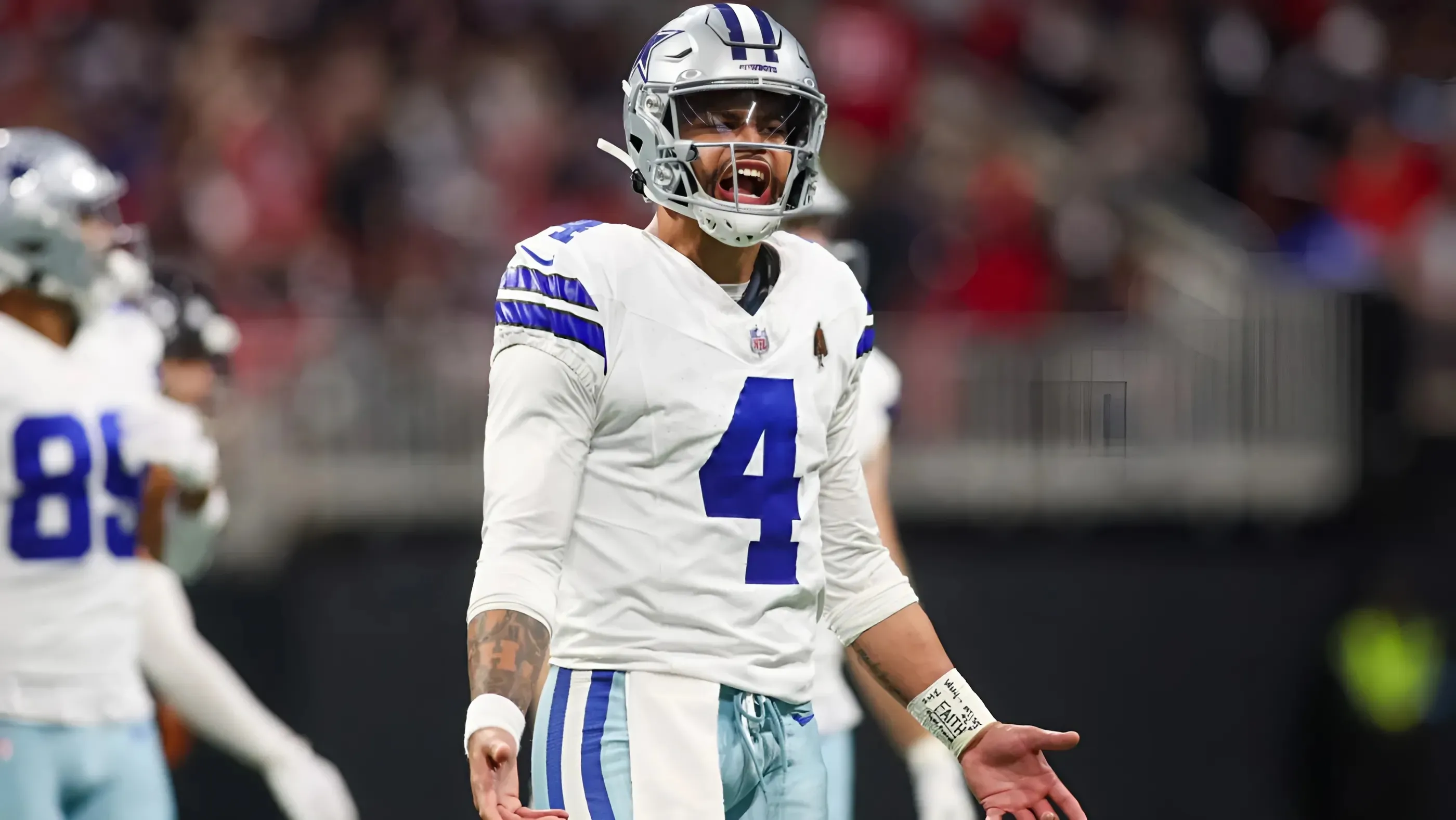 Cowboys Perfect Landing Spot for $118M QB After Dak Prescott Injury